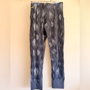 Lole Black and White Patterned Leggings women size small